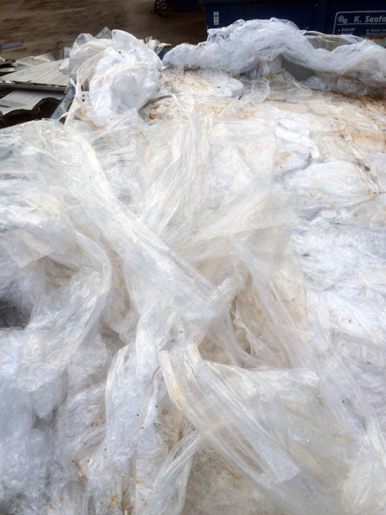 Plastikmüll: Folien, Kunststoffe und Verpackungen P. U. Richter Umweltdienste Rheinland GmbH Sekundärrohstoffe – Plastikmüll: Folien, Kunststoffe und Verpackungen